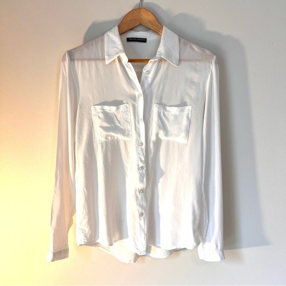Brandy Melville Tops - Brandy Melville White Long Sleeve Button Up Shirt Pockets Size Small